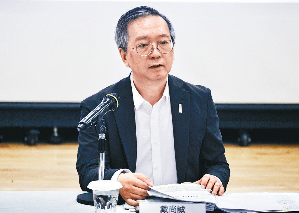 戴尚誠相信180個「儲備單位」足夠。