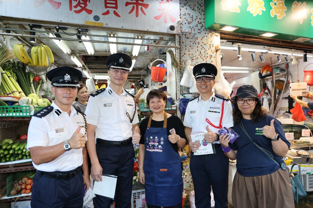來自50個機構及團體在將軍澳及西貢不同的地方作防騙宣傳及教育工作。