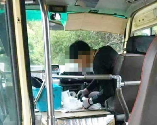 有乘客不滿司機吃完早餐才開車。網上圖片