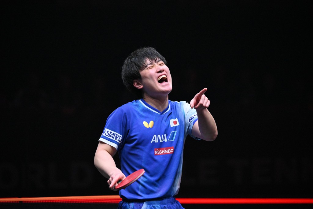 激战后取胜利的张本智和。苏正谦摄 激战后取胜利的张本智和。苏正谦摄