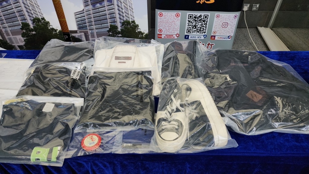 疑犯假扮官員會晤受害人時，會身穿整齊衣著。