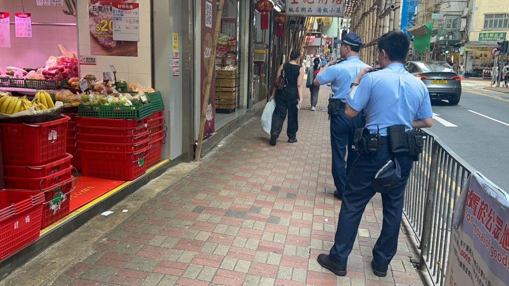 警員在場調查。楊偉亨攝