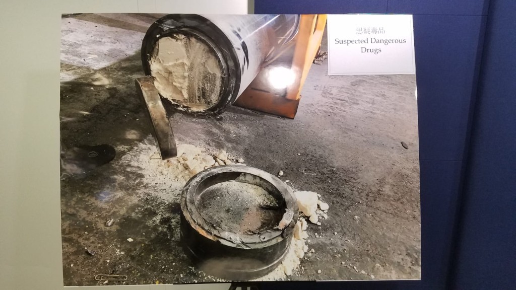 毒品藏於液壓唧筒內。
