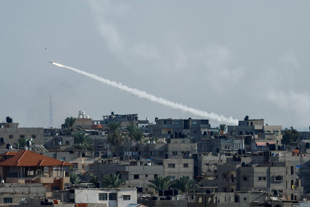 以色列与哈马斯分子连日不断互相攻击。路透社
