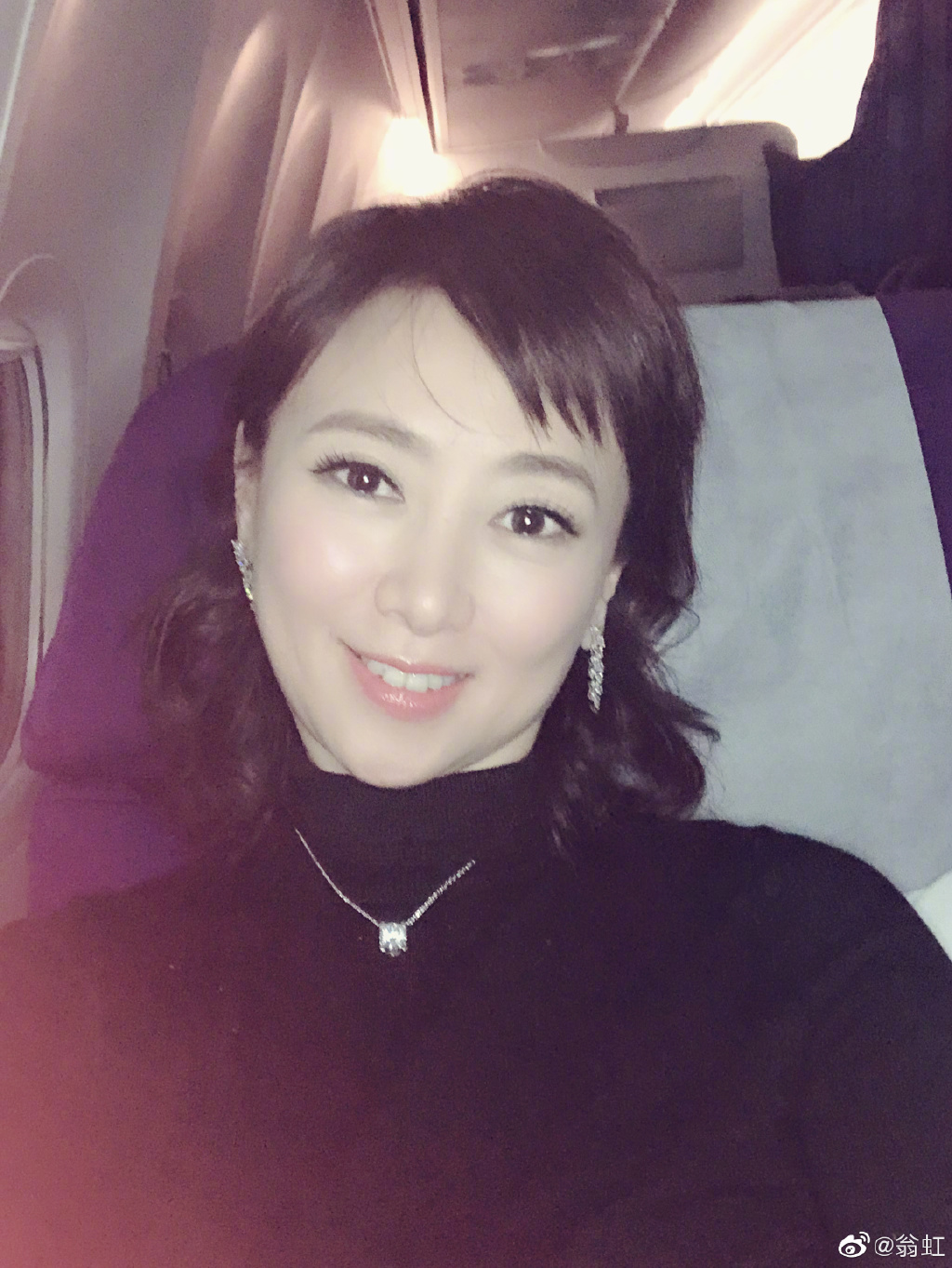 翁虹微博圖片