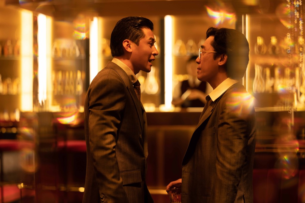 梁朝伟（右）身为两届「亚洲电影大奖」影帝，这次凭《金手指》再度争影帝。