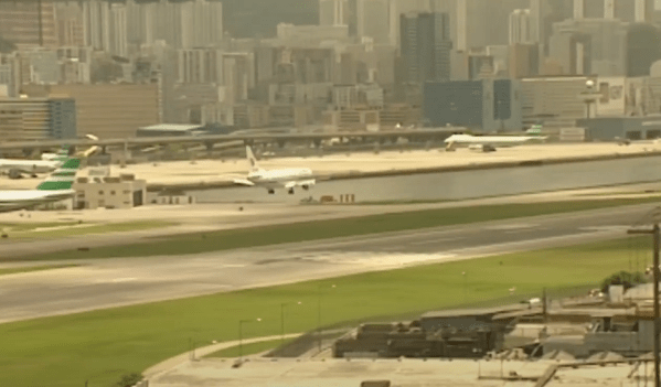 啟德機場。