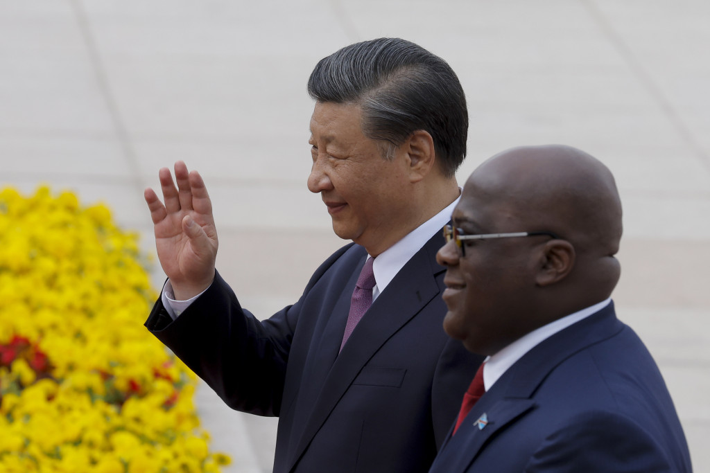 剛果民主共和國總統費利克斯·安托萬·齊塞克迪·奇隆博（Felix Tshisekedi）（右）正對中國進行國事訪問，今日抵達香港進行兩天訪問。圖左為國家主席習近平。AP