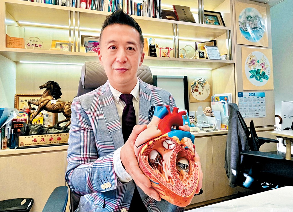 王泰鴻指，預防心臟病發猝死，要由加強社區急救知識及市民主動檢測入手。