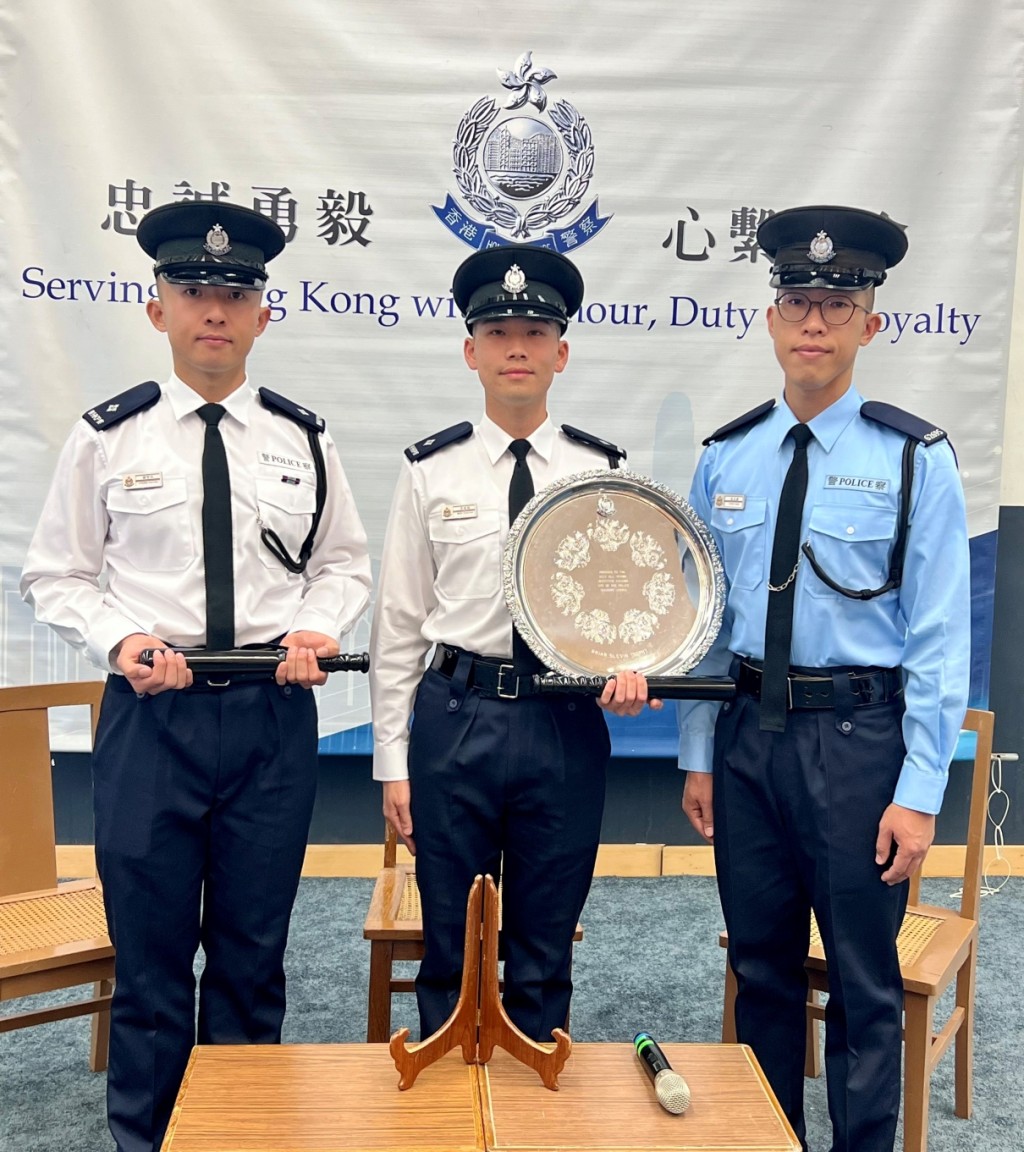 学警陈委麟 Valen（右）、见习督察莫竣稀 Justin（中）、见习督察钟坚柱 Tyrone（左）谈到从警感受。