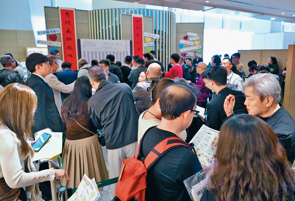 過去周末2焦點盤推售，帶動整體成交急升至逾400伙。