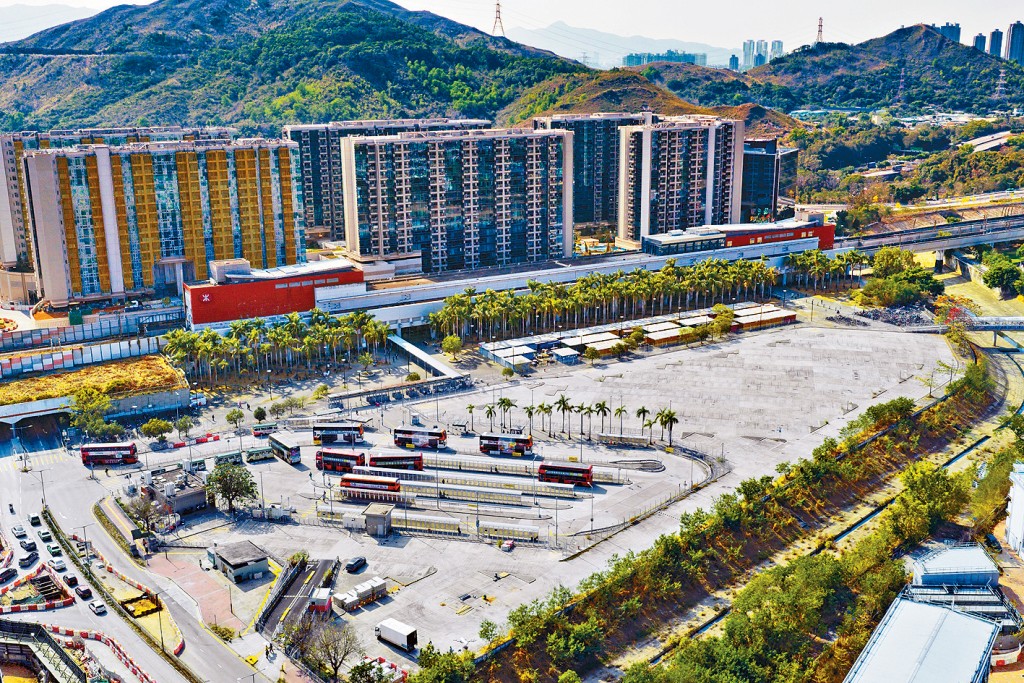 港鐵錦上路站第二期物業發展項目昨日推招標。