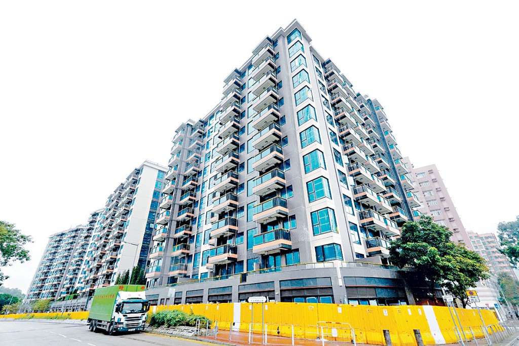 泛海國際洪水橋滙都II昨售出4伙2房戶，成交價約423.82萬起。