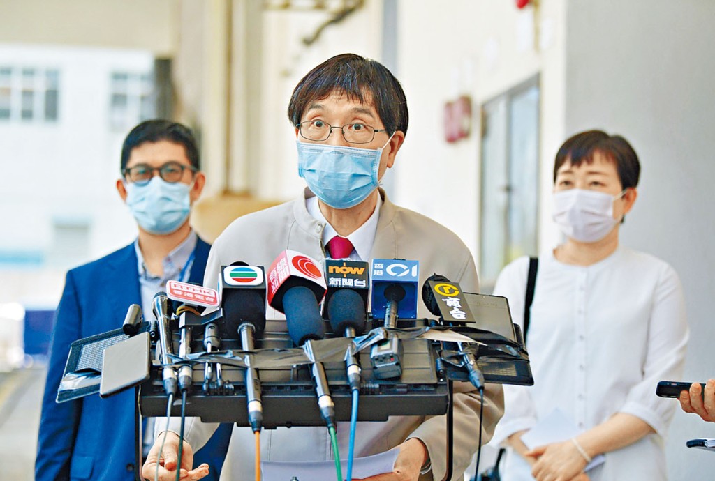 ■袁国勇昨先后到华大基因及安球实验室视察。