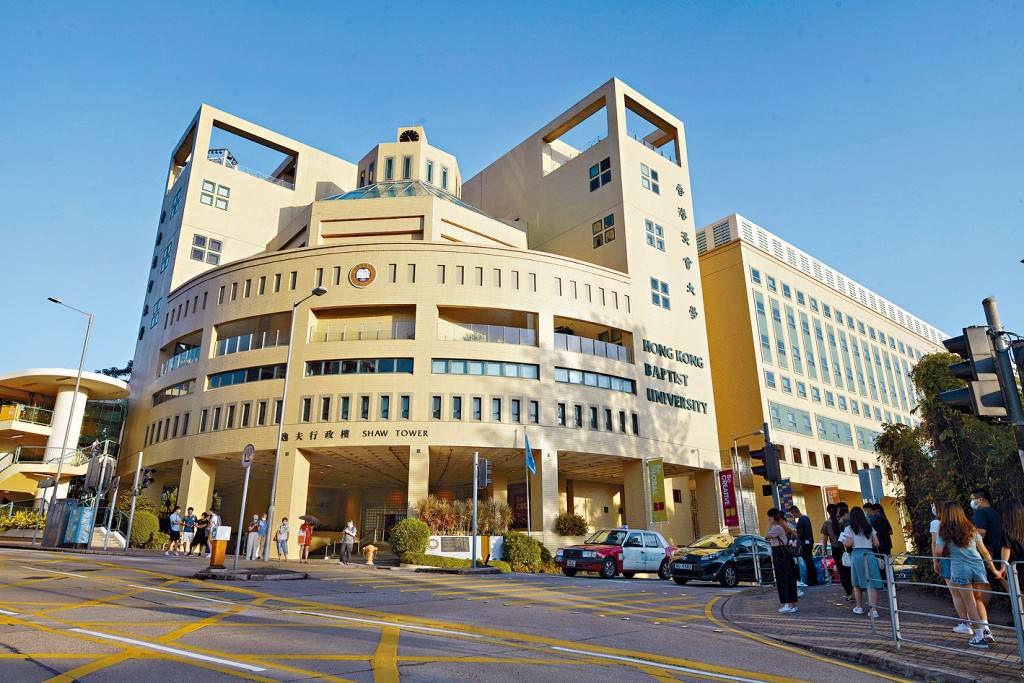 浸大文學院及社會科學院將於下周一起合併為「文學及社會科學院」,由現任社會科學院院長黎永亮擔任院長。