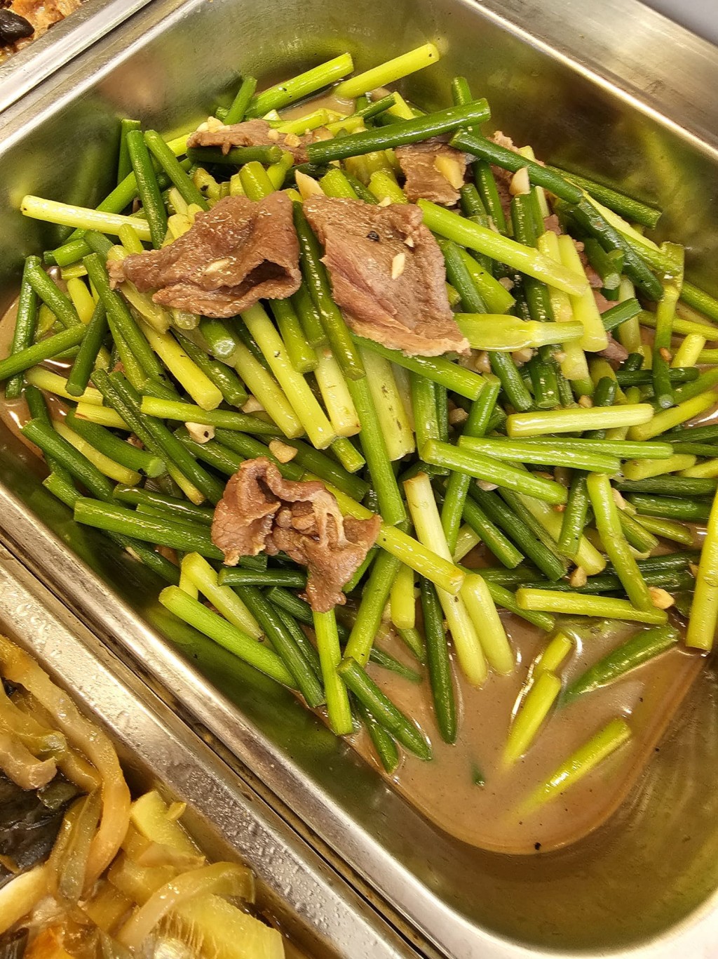 蒜心炒牛肉