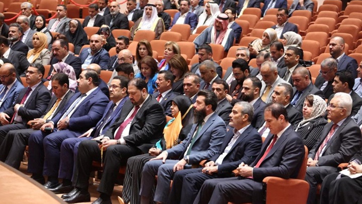 伊拉克國會議員開會以選出該國總統。路透社圖片
