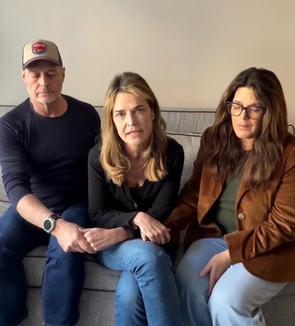 格斯里（中）與兄姊拍片求綁匪放人。 IG / Savannah Guthrie