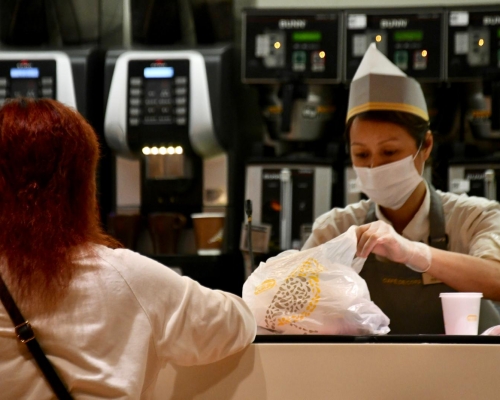 市民較多買外賣帶走。