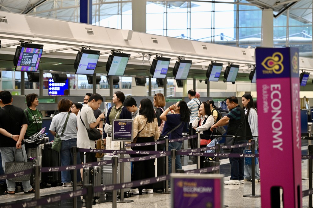 泰國曼谷一向是港人熱愛的短線旅遊熱點。