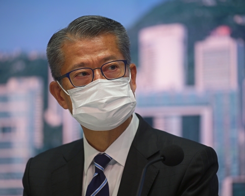 陳茂波指目前局面對打工仔而言仍然困難。資料圖片