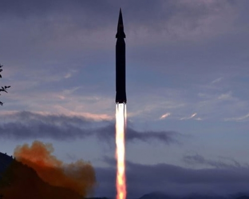北韓稱試射的是新研製的高超音速導彈「火星8型」。 朝中社發布圖片