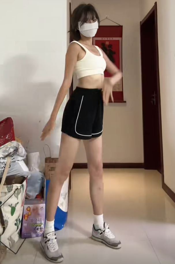 「給你一拳」一直積極抗癌。抖音@給你一拳