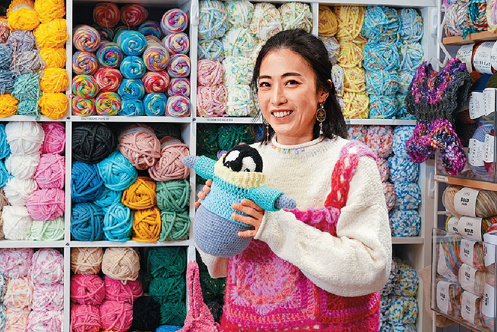 ■鈎織專門店「HAPPY YARN」老闆劉太「甘比」。