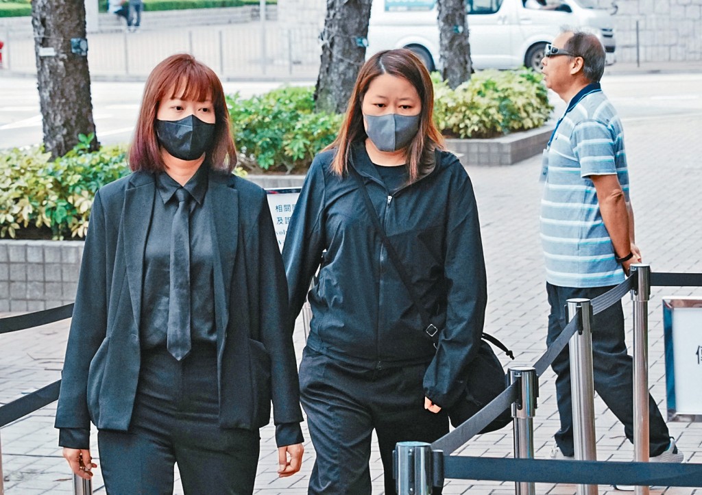 「置邦」物業主任鄭芷盈（右）指宏業曾回覆拒絕聘用吸煙工人，但「唔知有無做」。