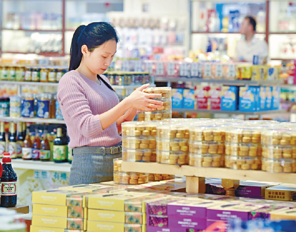 ■內地海關宣佈，暫停逾百家台灣餅乾、糕點、麵包公司的產品進口。