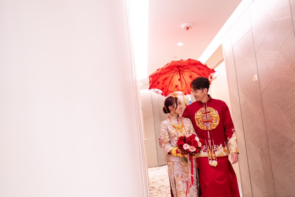 黄美棋今日出嫁，与锺健威结束爱情长跑。