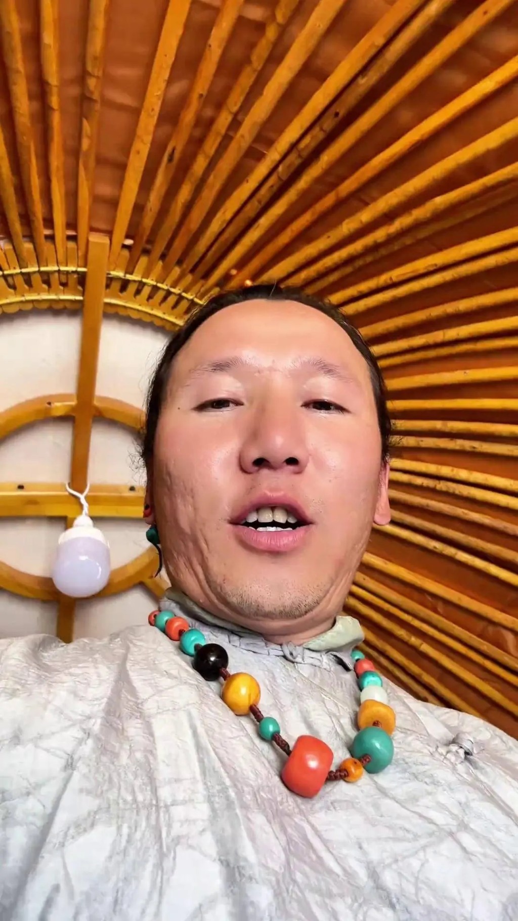 內蒙網紅敖其爾身亡。 