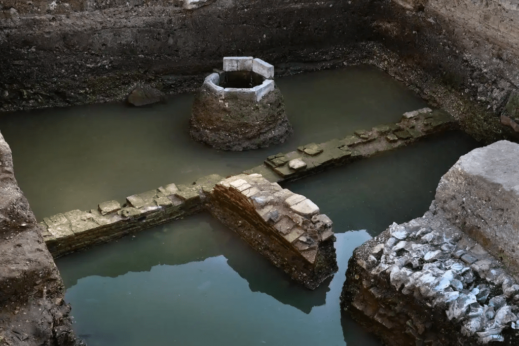 南海衛城牆遺址。