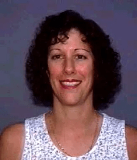 2006年，女子聖瑪可（Jennifer San Marco）在加州戈利塔（Goleta）槍殺一名前鄰居後，又到一家她曾經任職過的郵務分揀中心射殺6名郵政職員。資料圖片