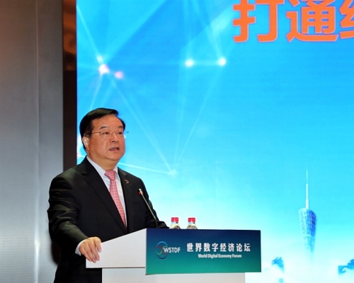 李正茂指算力對中國GDP增長拉動作用日益顯著。
