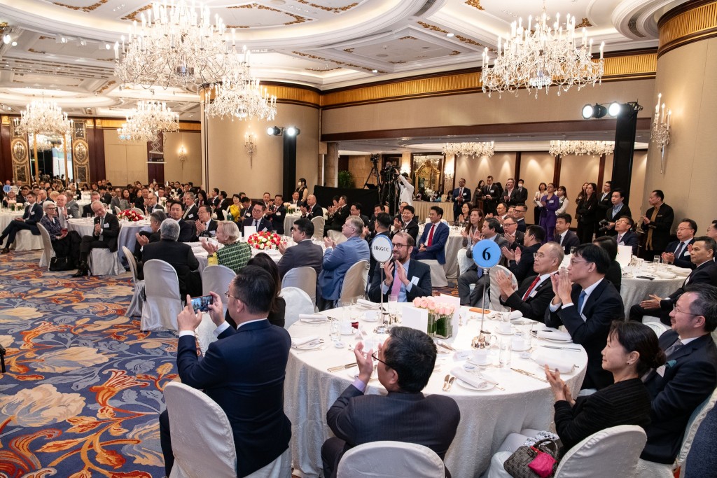 午餐会有超过 270 人参加，包括香港美、英商会主席等。香港总商会fb
