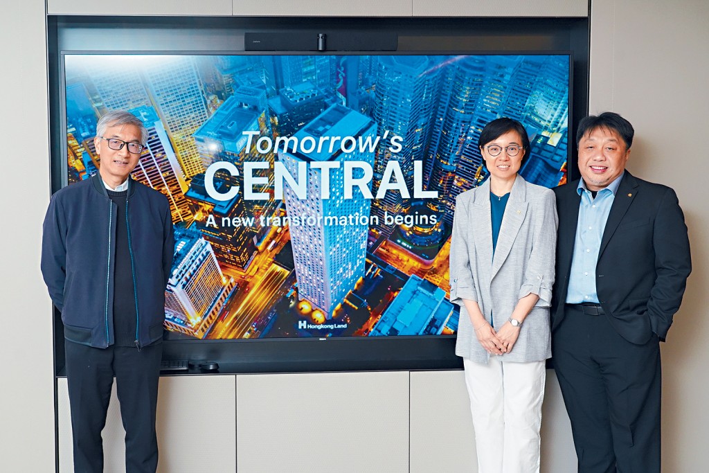 置地宣布推出本港首個強化玻璃循環再造方案，探討製作「玻璃磚」，代替水泥原料。