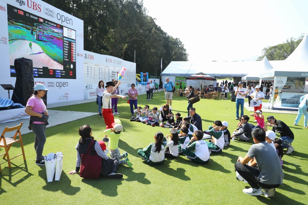 香港高爾夫球公開賽設觀眾村