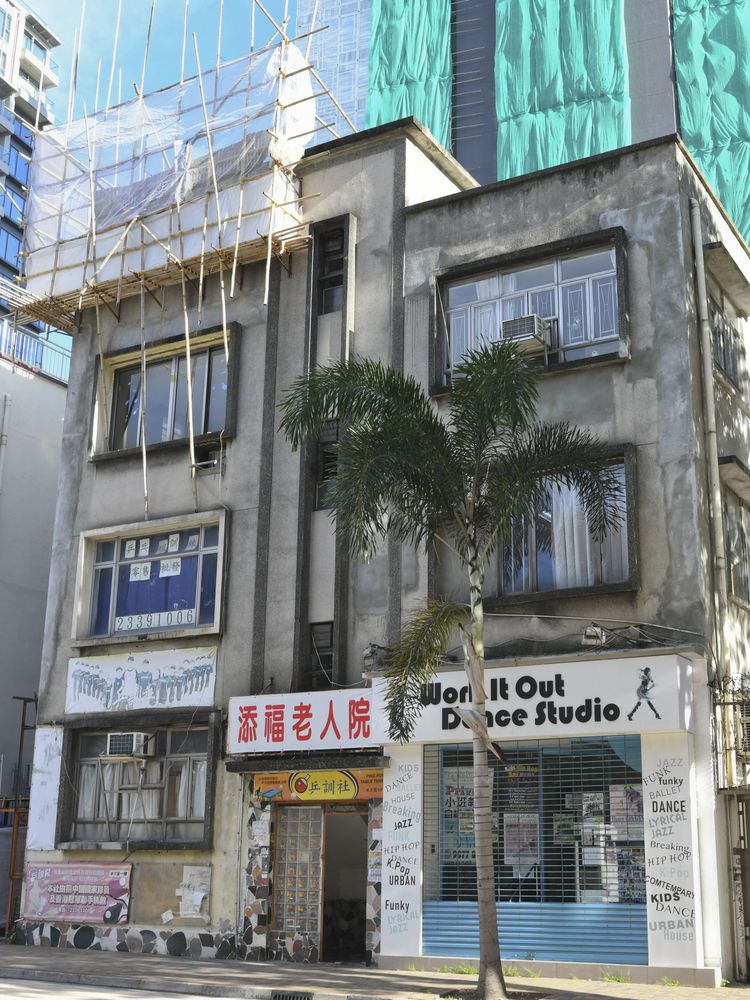 曾志偉十九年前買入舊樓,只是符碌,一心諗住改建私人養老中心。