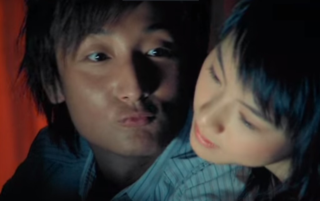 小方Stephy曾合唱多首經典歌曲，包括《好好戀愛》。