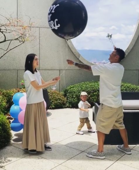 近年樂仔喺台灣定居照顧妻兒,生活冇憂,兩公婆宣佈成功再造人。