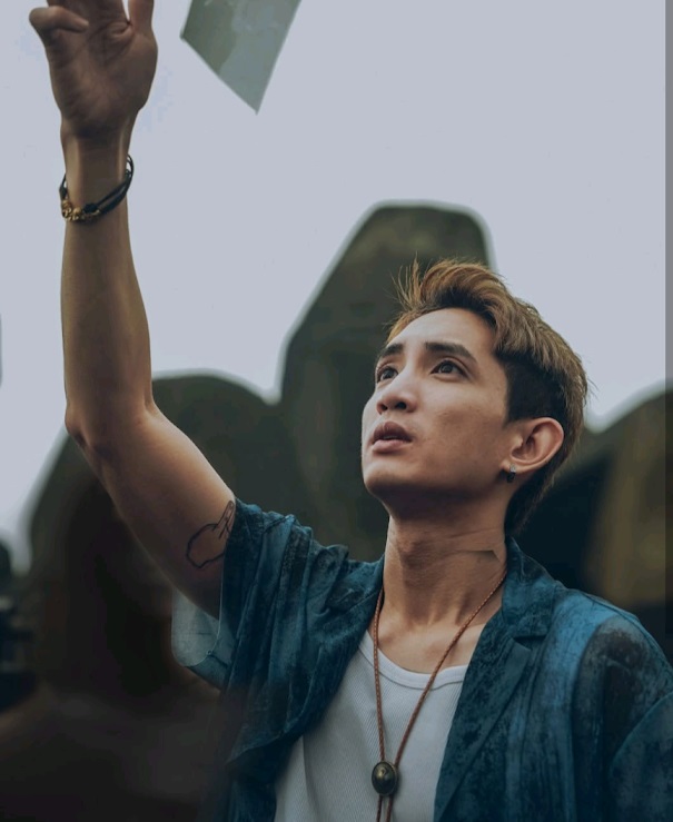 Lokman憑《存酒人》獲全球OTT大獎最佳男配角提名，為港人爭光。