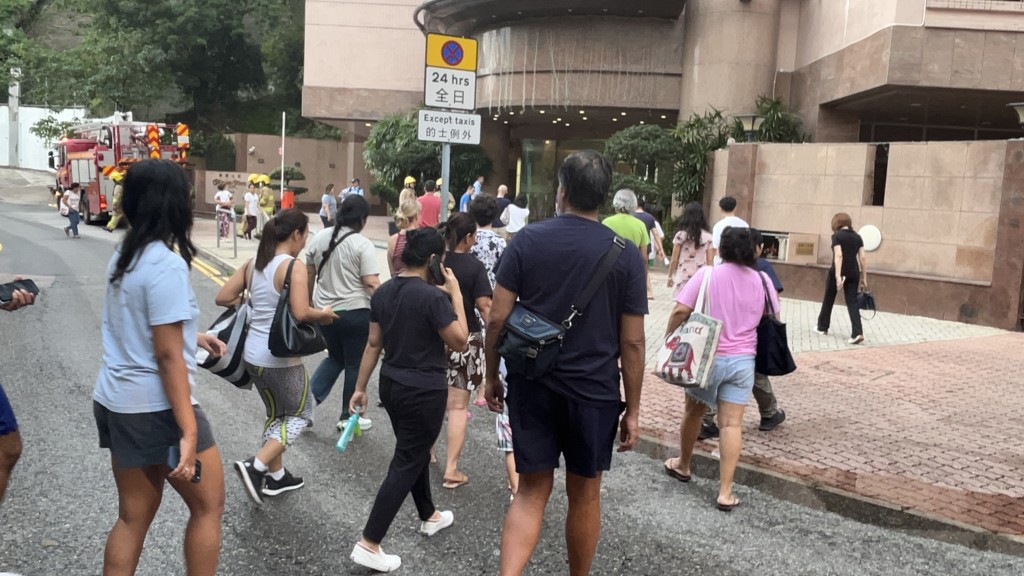 約20多人疏散至安全地方。