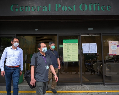 主席張偉權、陸頌雄要求香港郵政為前線職員做病毒檢測