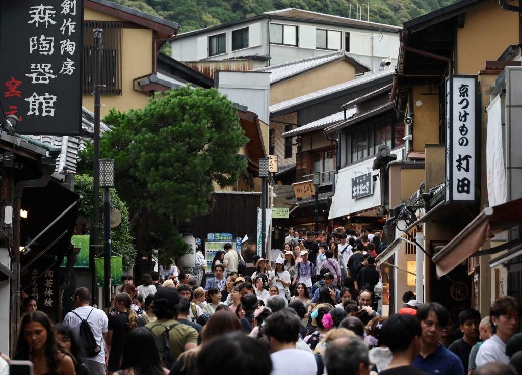 都是全球熱門觀光地點，去年觀光客達8425萬人次，創下歷史新高。路透社