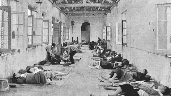 1894年鼠疫 - 堅尼地城玻璃廠（維基百科圖片)