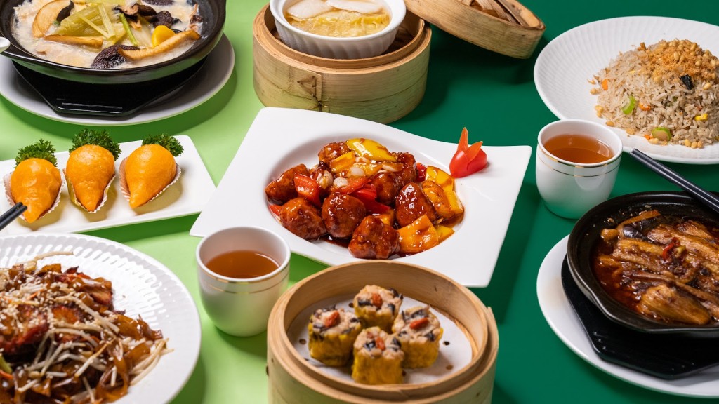 緻素坊推出母親節10道菜晚市套餐。 緻素坊推出母親節10道菜晚市套餐。