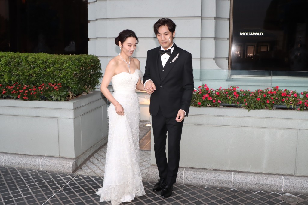 陳煒與老公陳國強去年舉行婚禮。