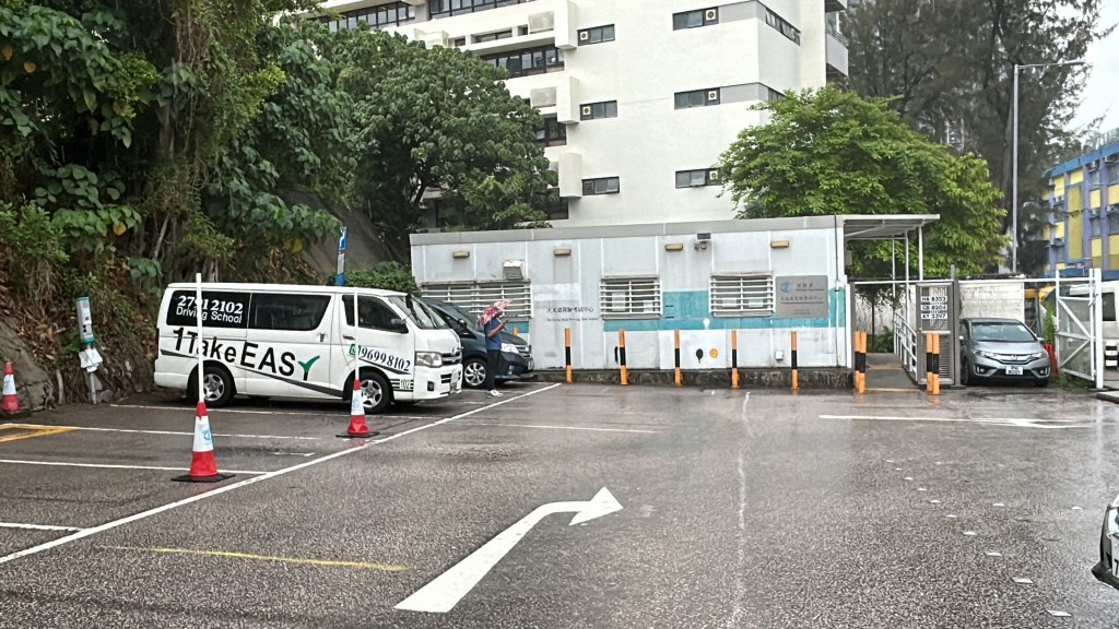 天光道駕駛考試中心有教車師傅已獲悉譚的死訊。林思明攝 天光道駕駛考試中心有教車師傅已獲悉譚的死訊。林思明攝