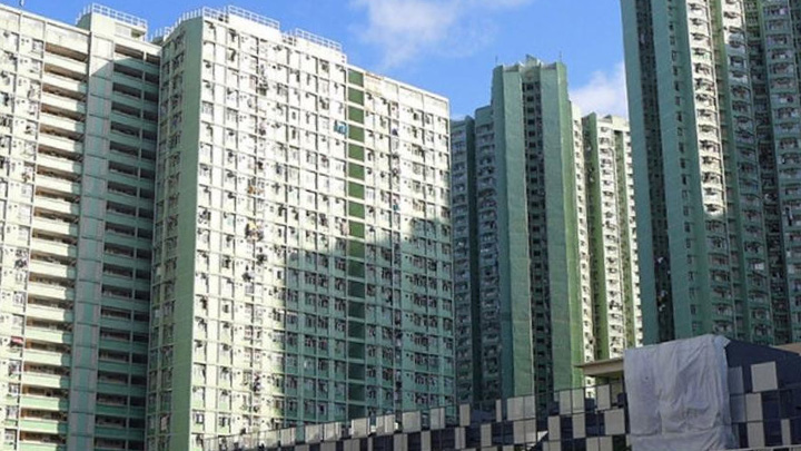 小西灣邨瑞明樓納強檢名單之列。資料圖片